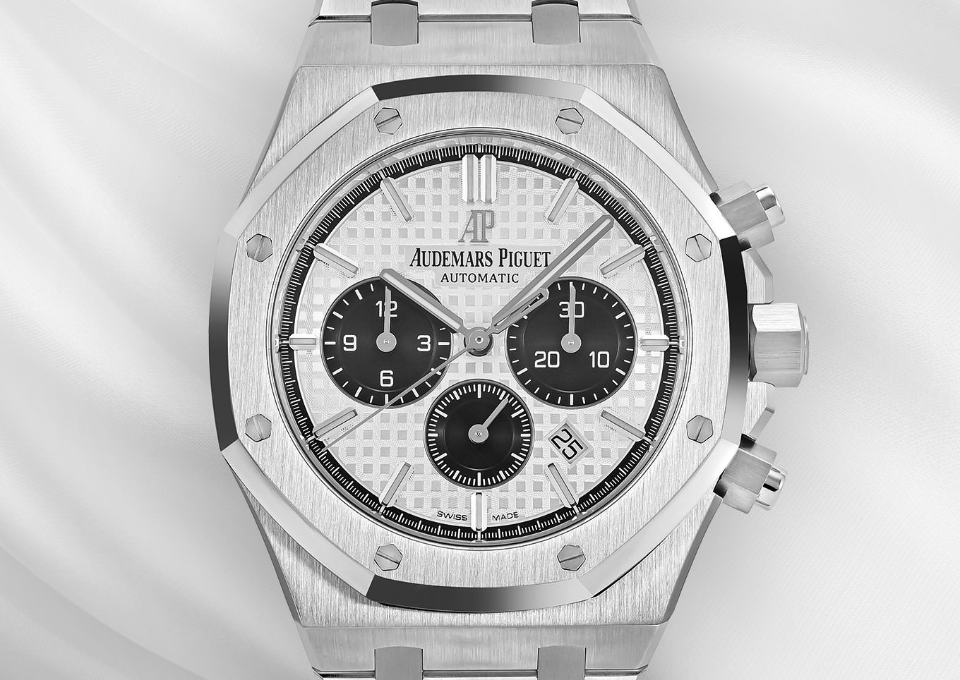 Spot A Fake Audemars Piguet Royal Oak