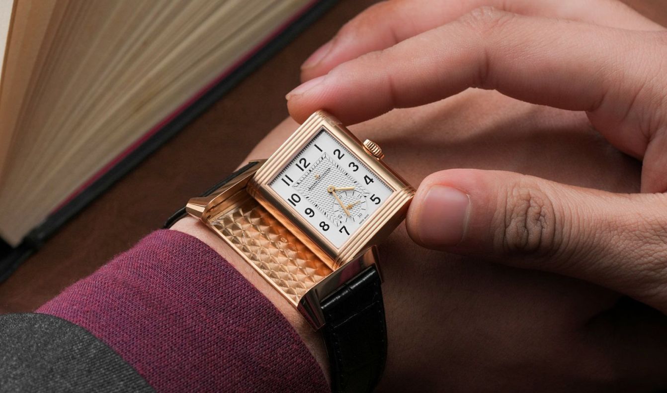 This Jaeger-LeCoultre Reverso Duoface Q3842520